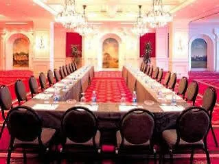 **  Hotel Des Vosges Paris Fransa